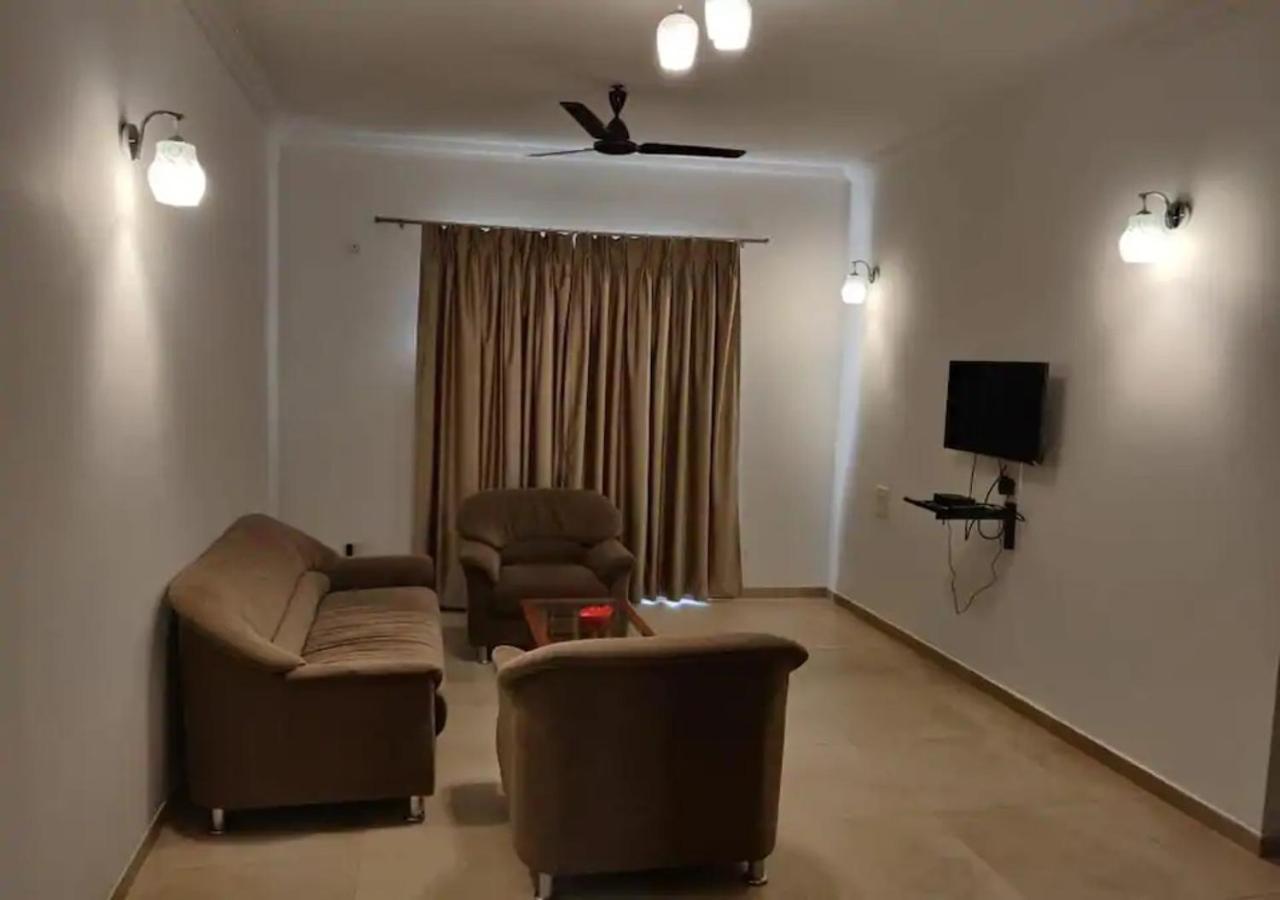 Areia De Goa - Sunrise Apartment Arpora Exterior foto